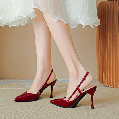 ZURI™ - Escarpin à Talon Aiguille avec Bride Ajustable
